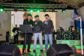 Владимир Гришко, Валентин Куба и Александр Сачков исполняют гимн Совиньона